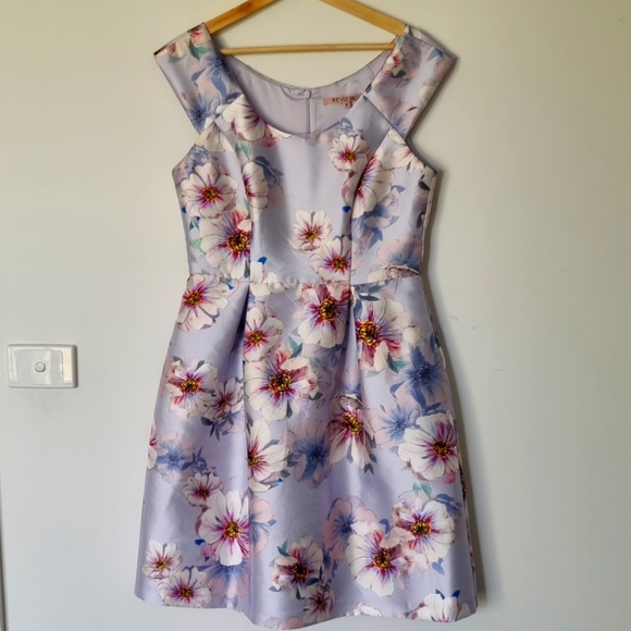 Review Dresses & Skirts - Review Mauve and pinked toned floral dress